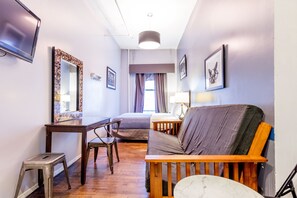 Standard Room | In-room safe, blackout drapes, iron/ironing board, WiFi - Hotel 309 (New York)