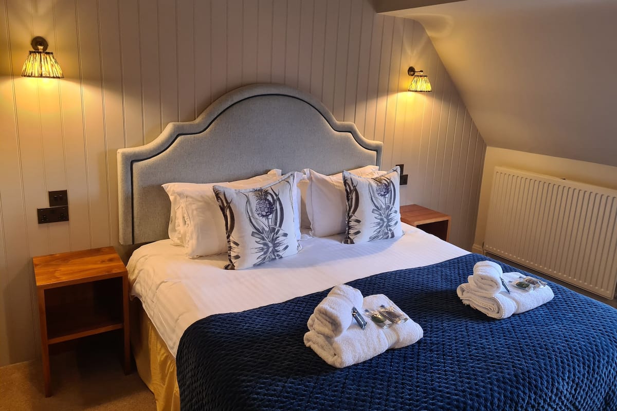 1 bedroom, iron/ironing board