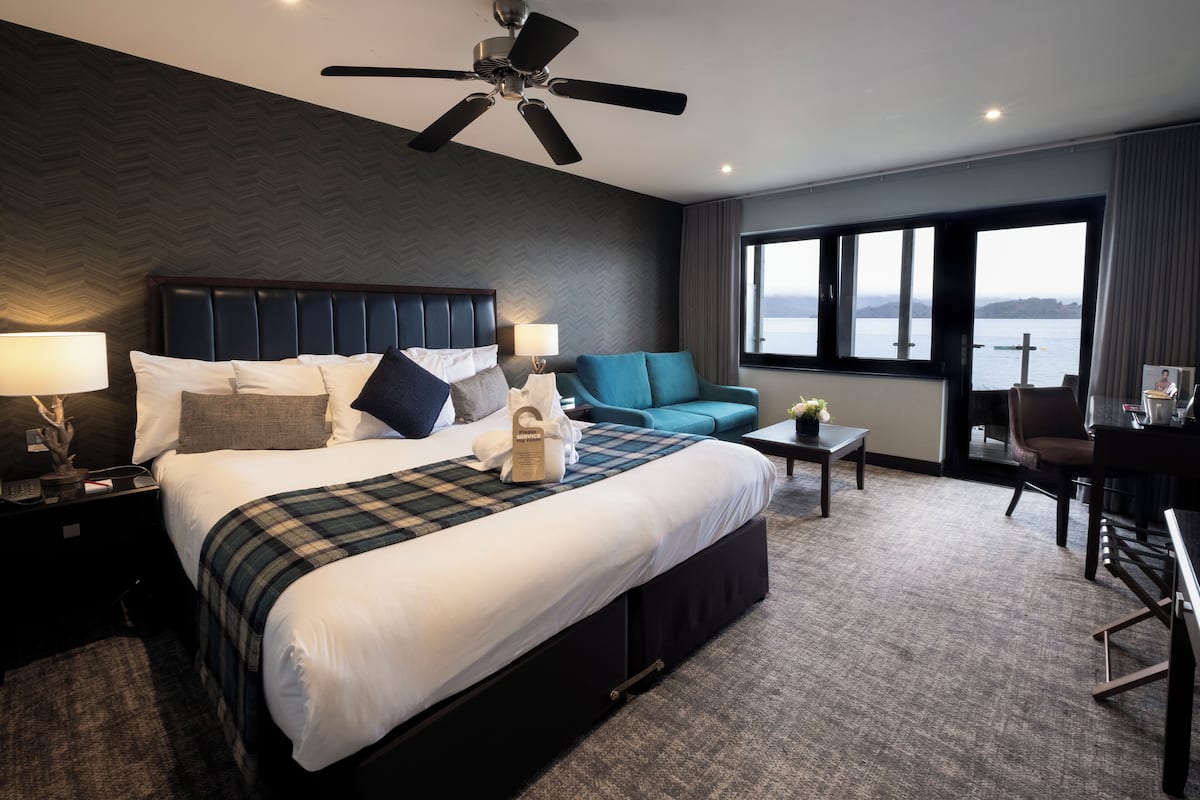 premier double or twin room | 1 bedroom, hypo-allergenic bedding, minibar, in-room safe