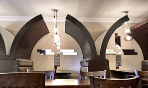 Breakfast, lunch and dinner served - The Wishingwell (Selby)