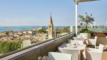 Spécialités Cuisine locale et internationale