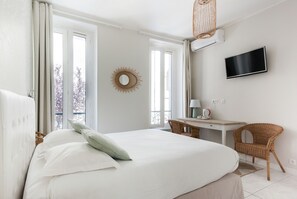 Superior-Zimmer | Schreibtisch, Verdunkelungsvorhänge, schallisolierte Zimmer