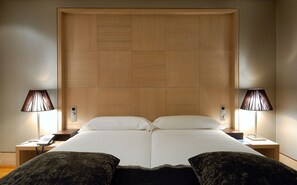 高級寢具、羽絨被、迷你吧、房內夾萬