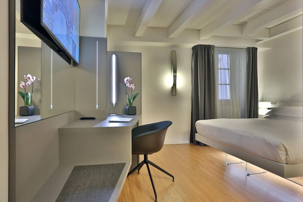Urban Hotel Design