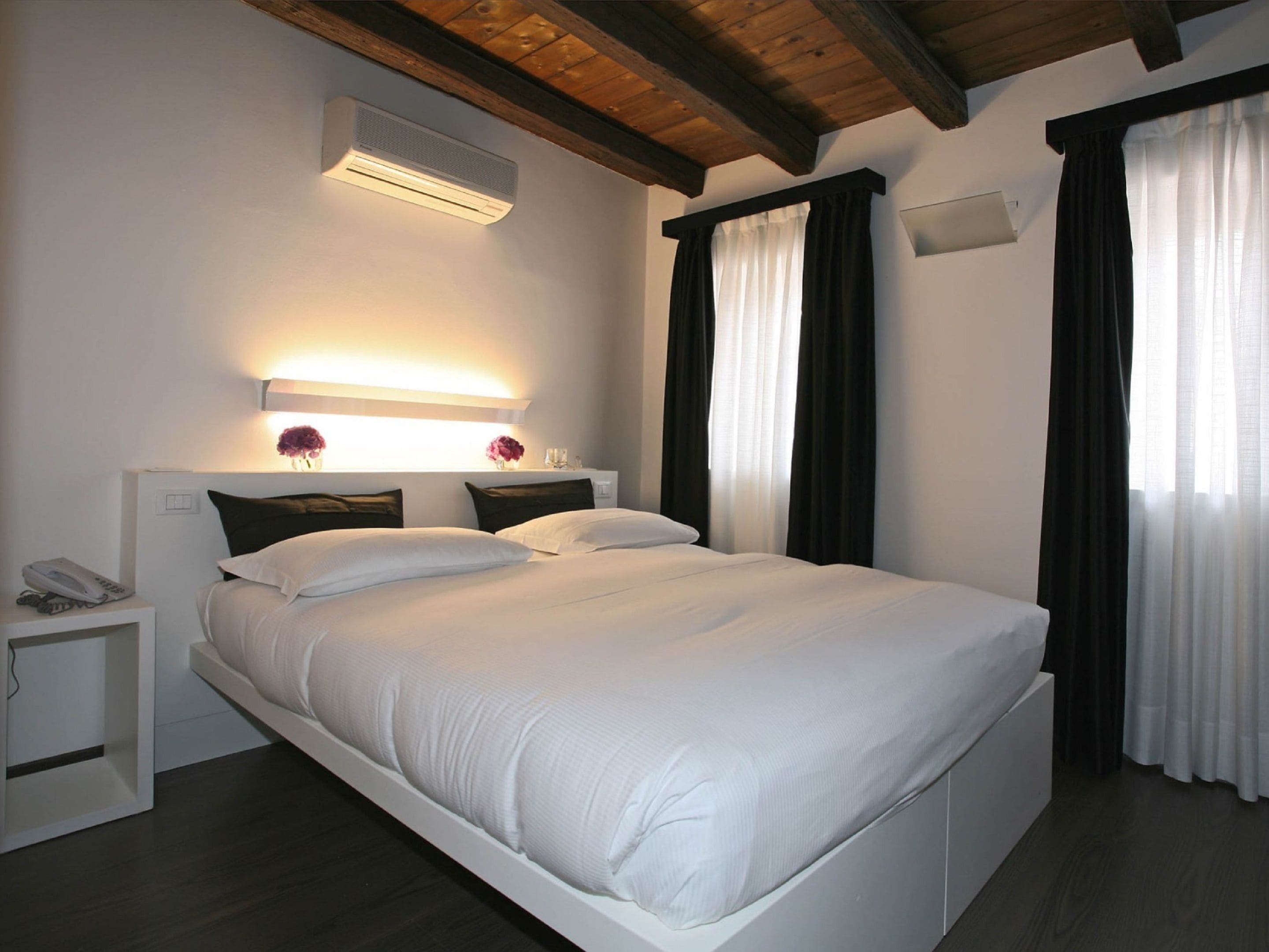 suite, annex building | 1 bedroom, premium bedding, down duvets, select comfort beds
