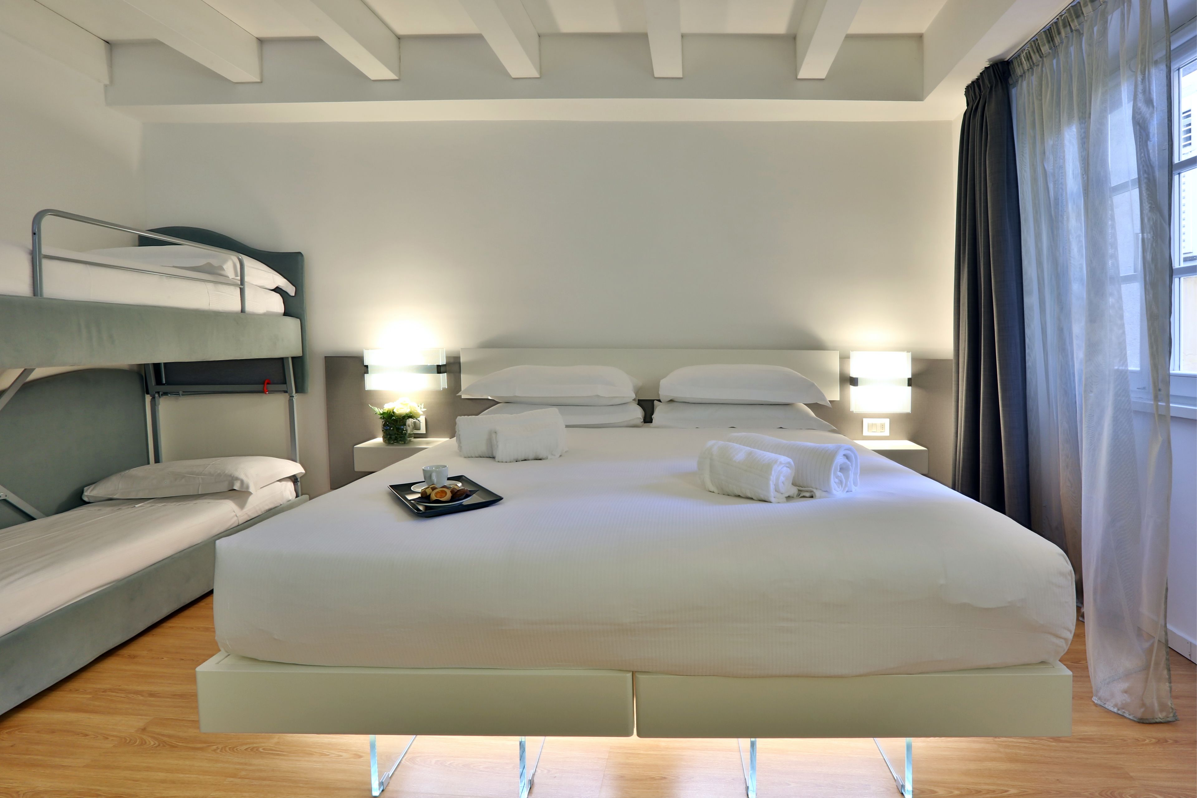 quadruple room, non smoking | 1 bedroom, premium bedding, down duvets, select comfort beds