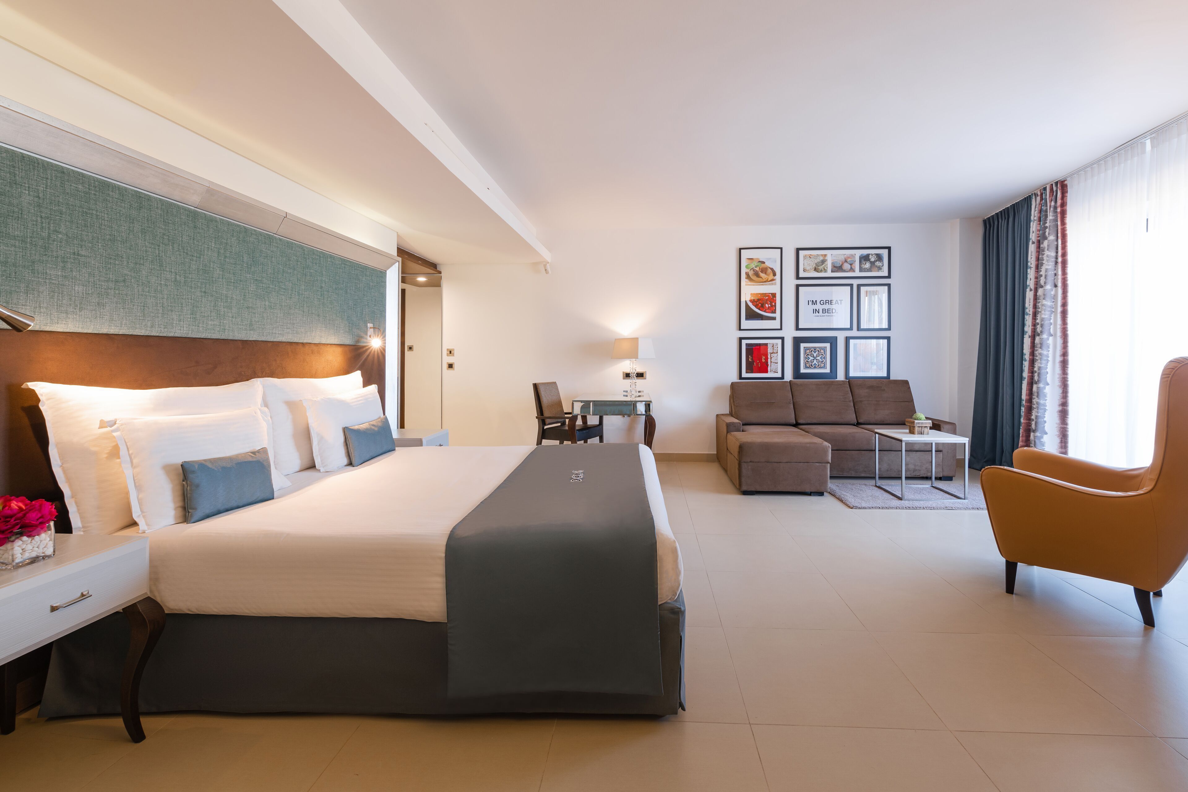 Premium bedding, minibar, in-room safe, desk