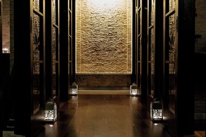 雙人療程室、桑拿、蒸氣室、土耳其浴、身體療程、水療