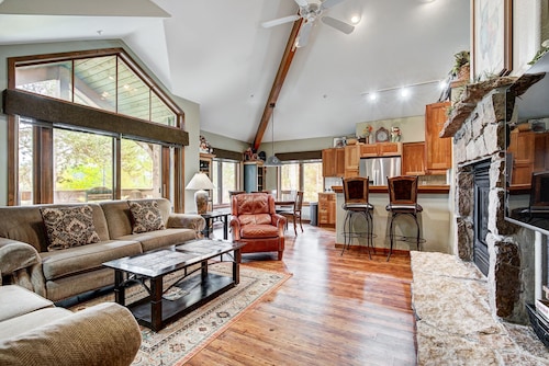 Los Pinos by Breckenridge Resort Managers