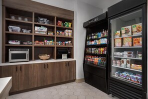 Snack bar - Hilton Garden Inn Denver Downtown (Denver)