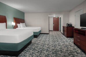 Ropa de cama de alta calidad y escritorio