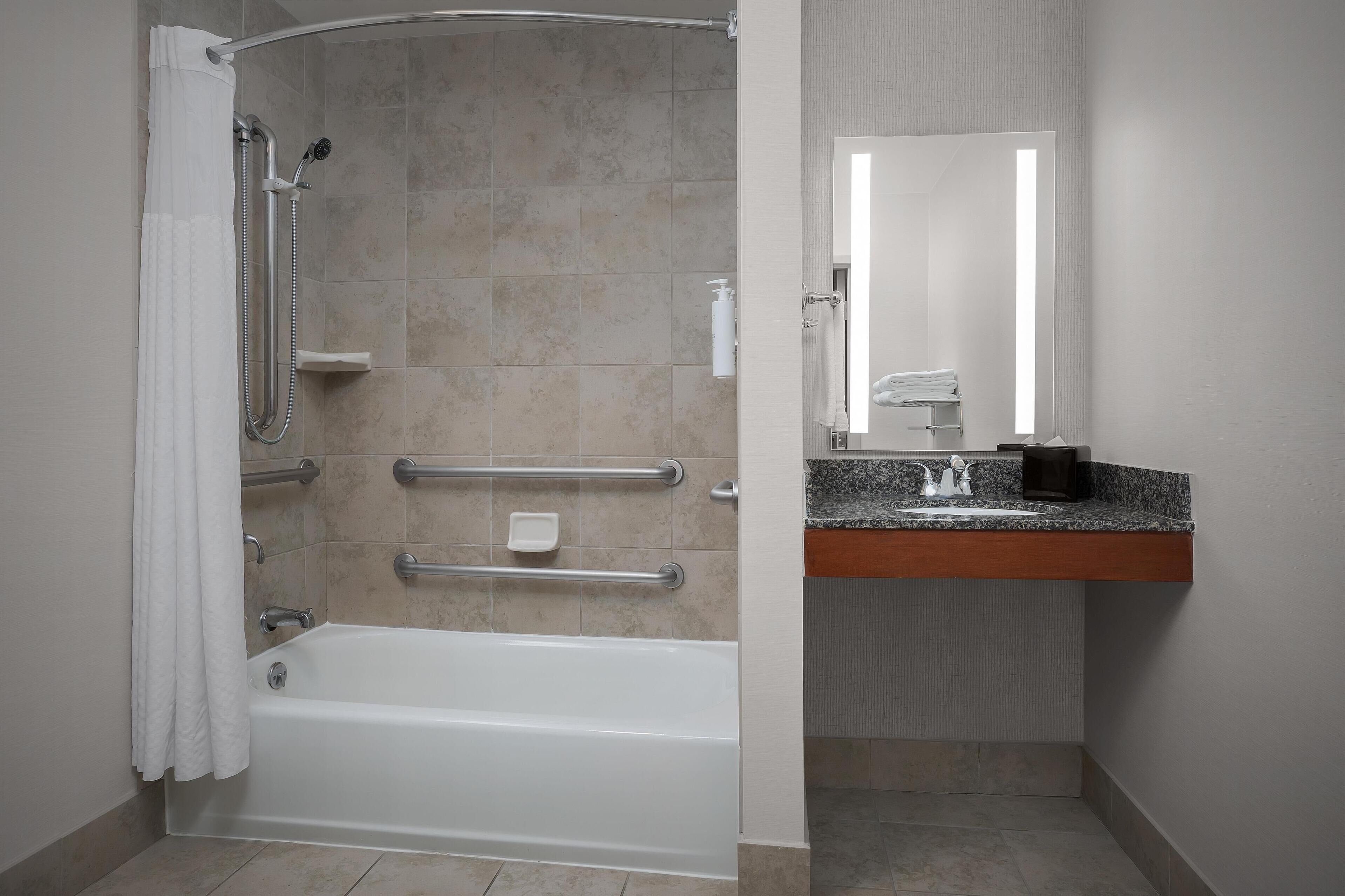 Photo - Hilton Garden Inn Denver Downtown