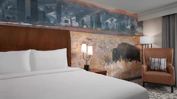 Standard Room, 1 King Bed | 1 bedroom, premium bedding, desk, laptop workspace