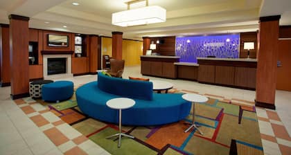 Fairfield Inn & Suites by Marriott Detroit Metro Airport Romulus