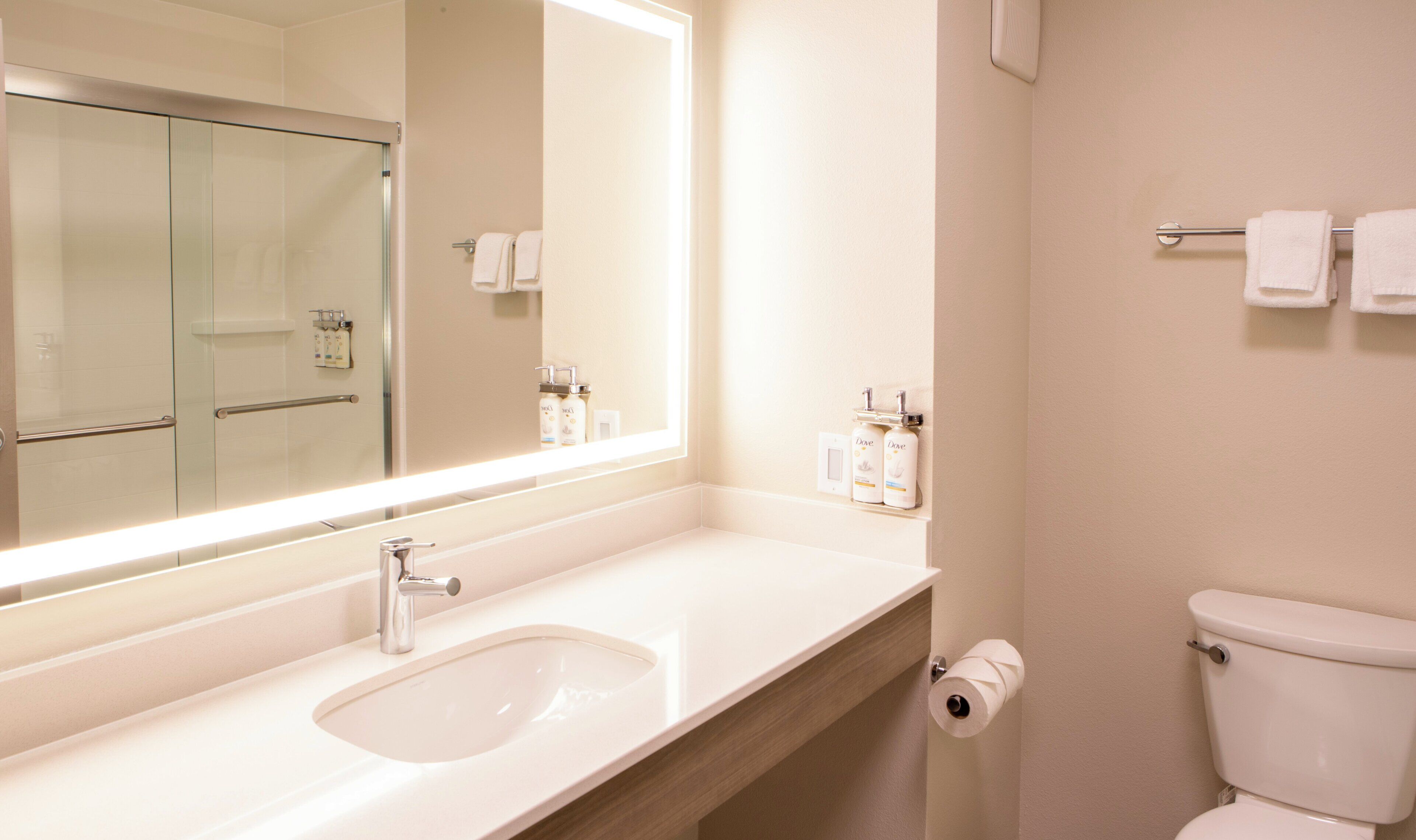 Desk, blackout drapes, iron/ironing board, free cribs/infant beds