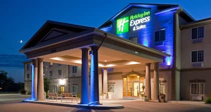 Holiday Inn Express & Suites Eau Claire North by IHG