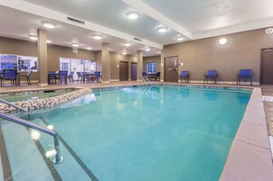 Una piscina techada