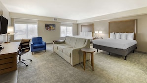 Suite, 2 queensize-senger, tilgjengelighetstilpasset (Walk-in Shower, Single Sofabed)