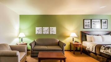 Suite, Non Smoking | Premium bedding, in-room safe, desk, blackout drapes