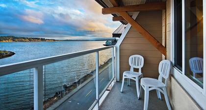 Oxford Suites Silverdale