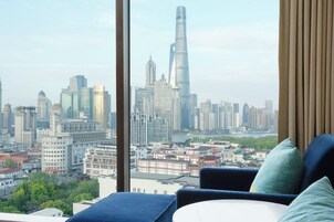 Select Comfort beds, minibar, in-room safe, desk