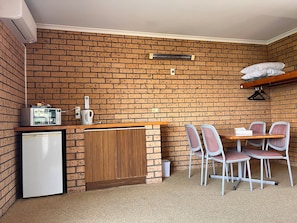 Family Room, Non Smoking, Balcony (Family room) | Private kitchen