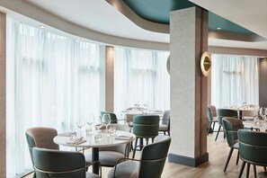 Breakfast and dinner served - Manchester Marriott Hotel Piccadilly (Manchester)