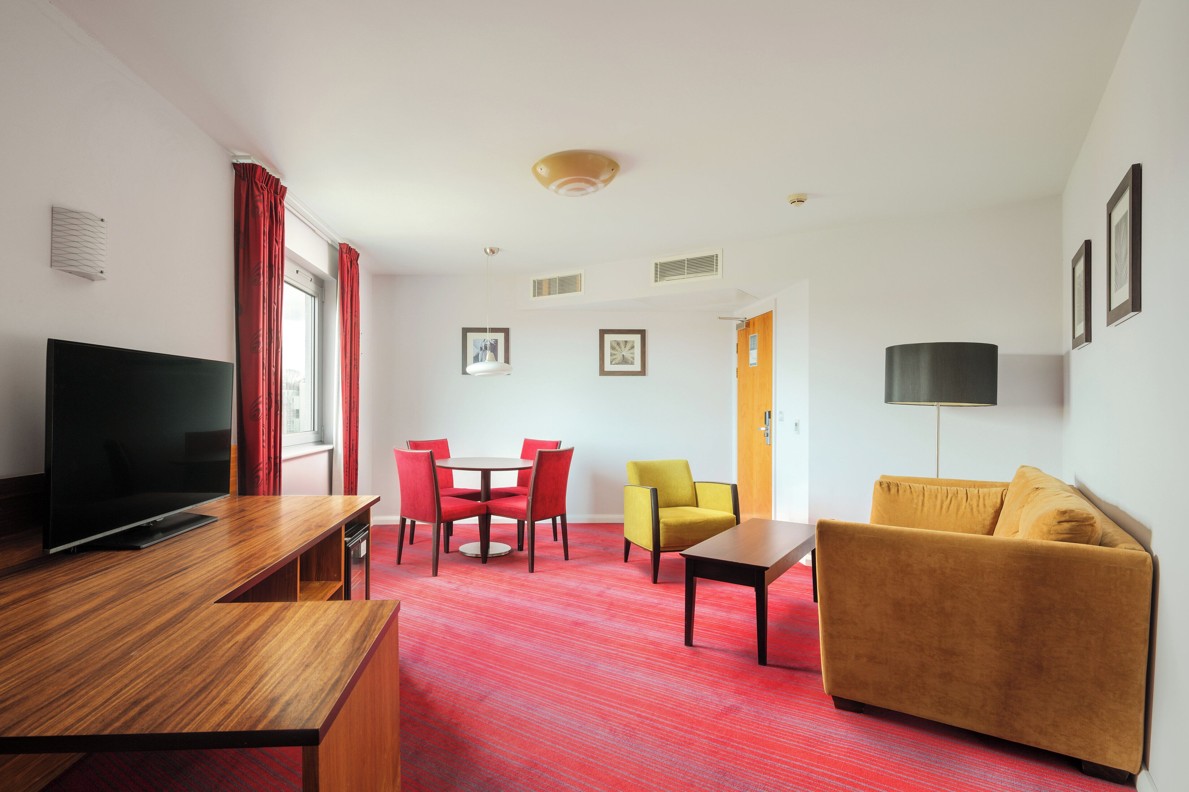 Photo - Holiday Inn Norwich City, An Ihg