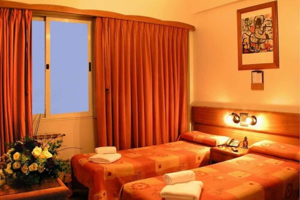Double Room | In-room safe, bed sheets