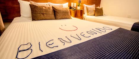 標準客房 | 埃及棉床單、高級寢具、書桌、遮光窗簾/窗簾