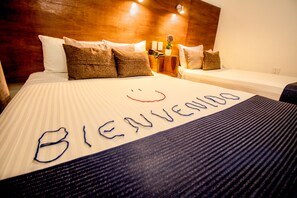 Standard Room | Egyptian cotton sheets, premium bedding, desk, blackout drapes - Hotel Del Carmen en el centro de Tuxtla Gutiérrez  (Tuxtla Gutierrez)