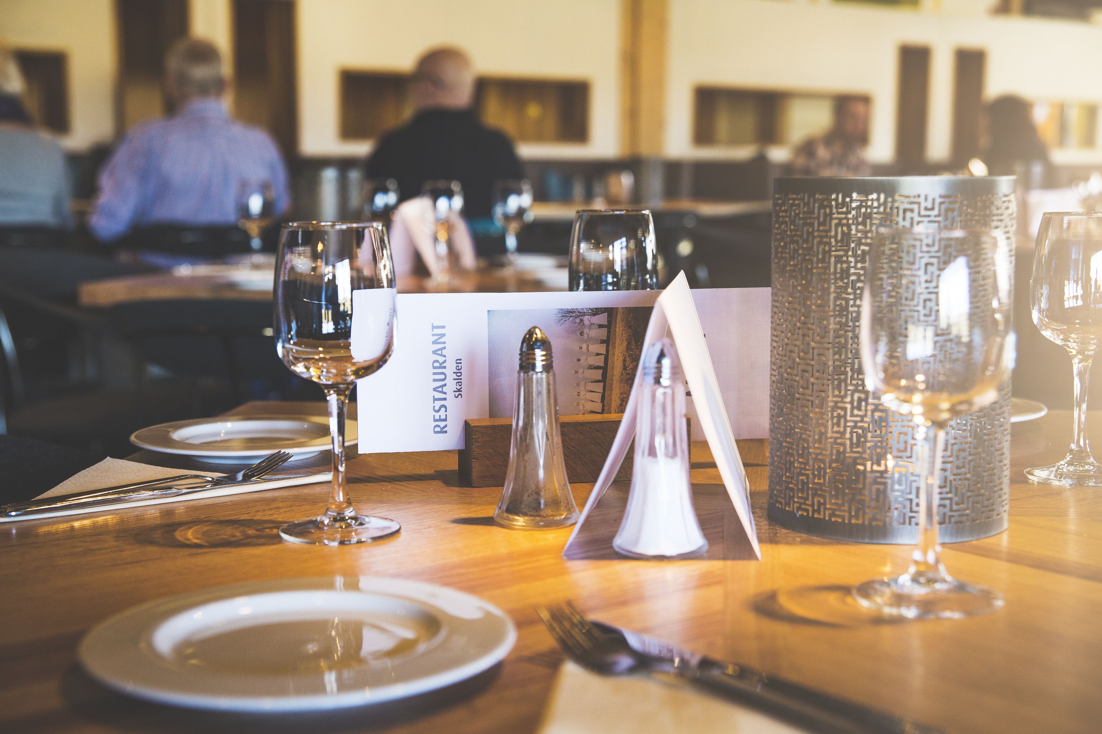 breakfast, lunch, dinner served; garden views