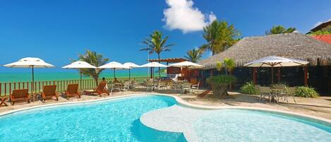 Outdoor pool, sun loungers