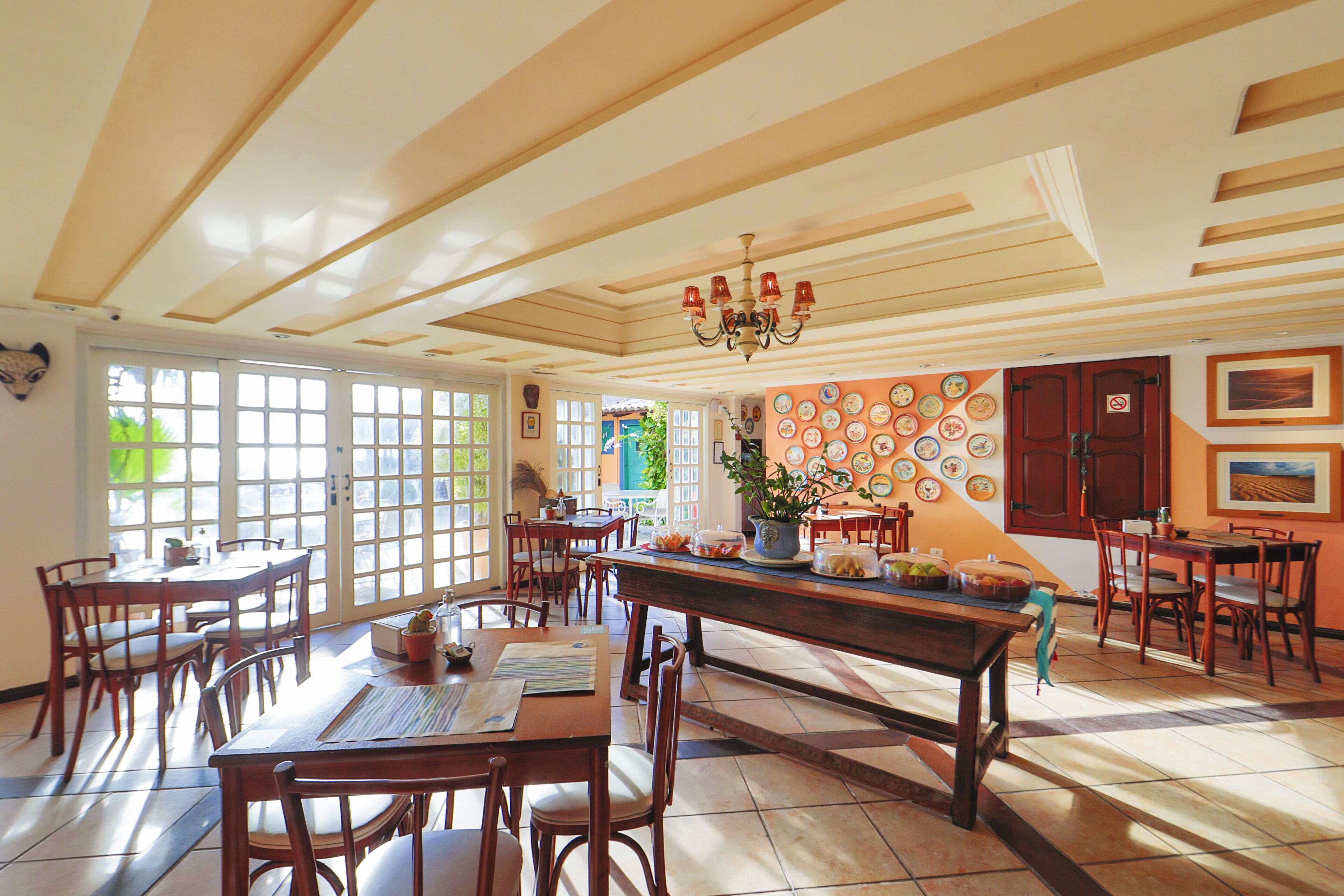 free daily continental breakfast