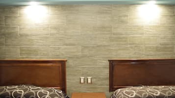 Desk, soundproofing, iron/ironing board, free WiFi