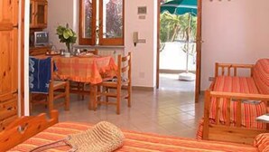 Iron/ironing board (on request), free cots/infant beds - Villa Tina (Forio)