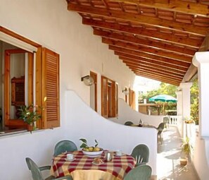 Family Studio | Terrace/patio - Villa Tina (Forio)