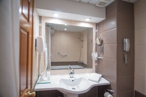 Deluxe-Zimmer (Free WiFi ) | Badezimmer