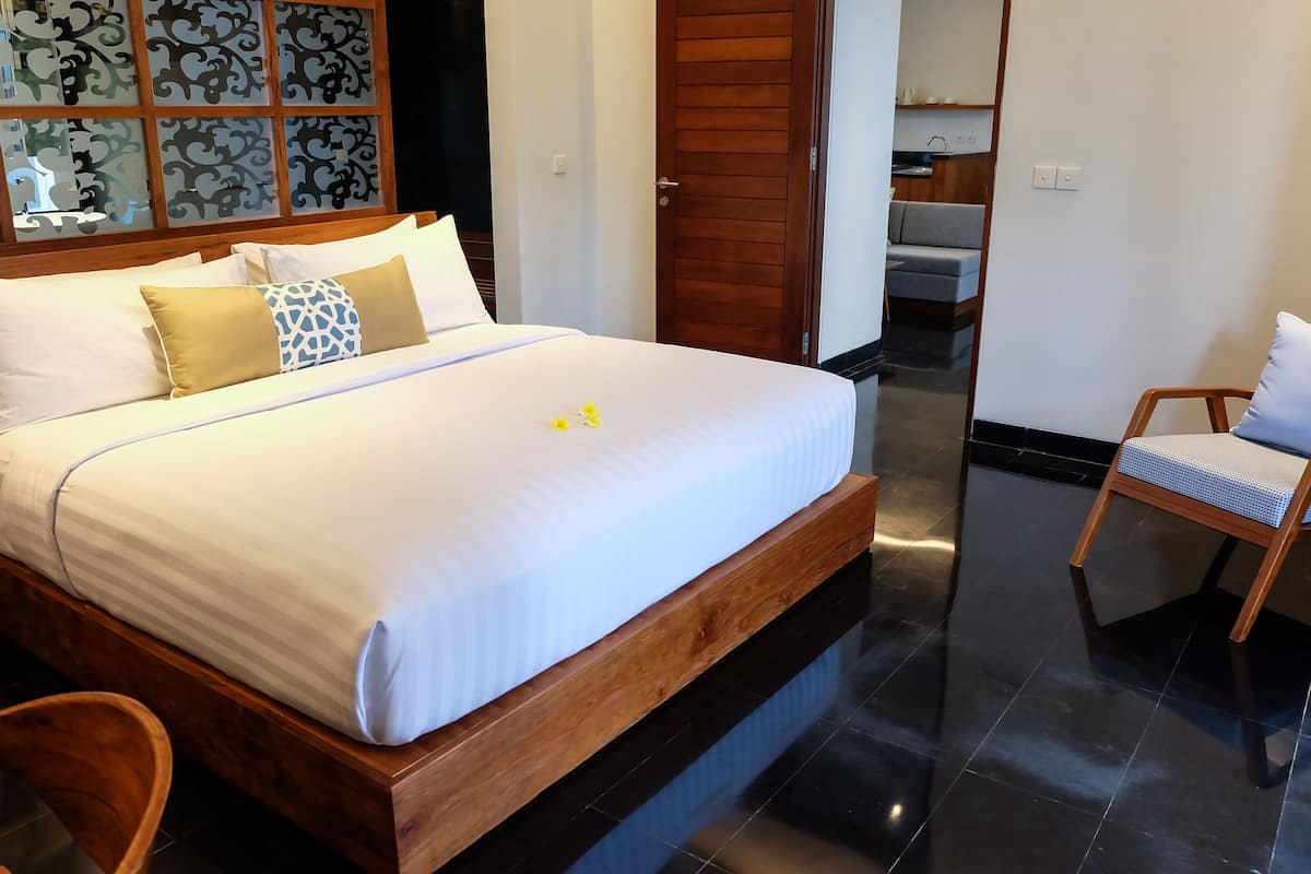 Two bedroom pool villa | 2 slaapkamers, luxe beddengoed, een minibar, een kluis op de kamer