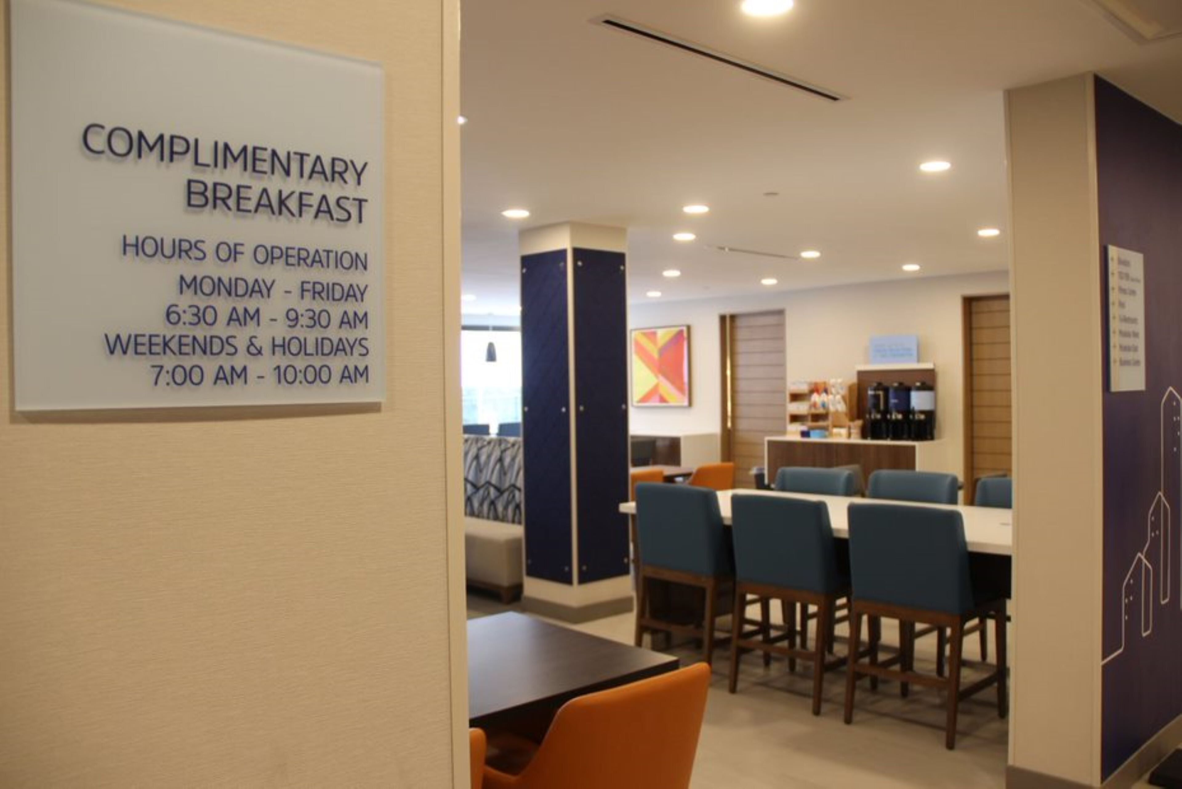 free daily continental breakfast