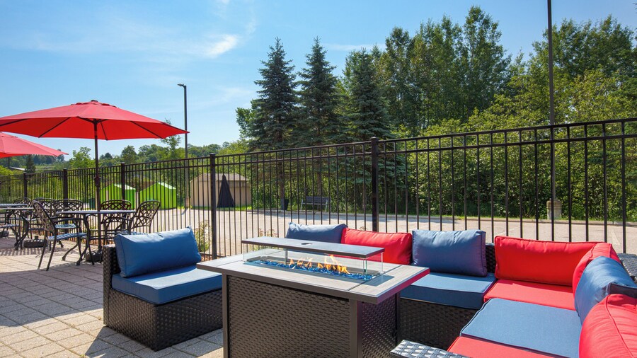 Holiday Inn Express & Suites Huntsville by IHG