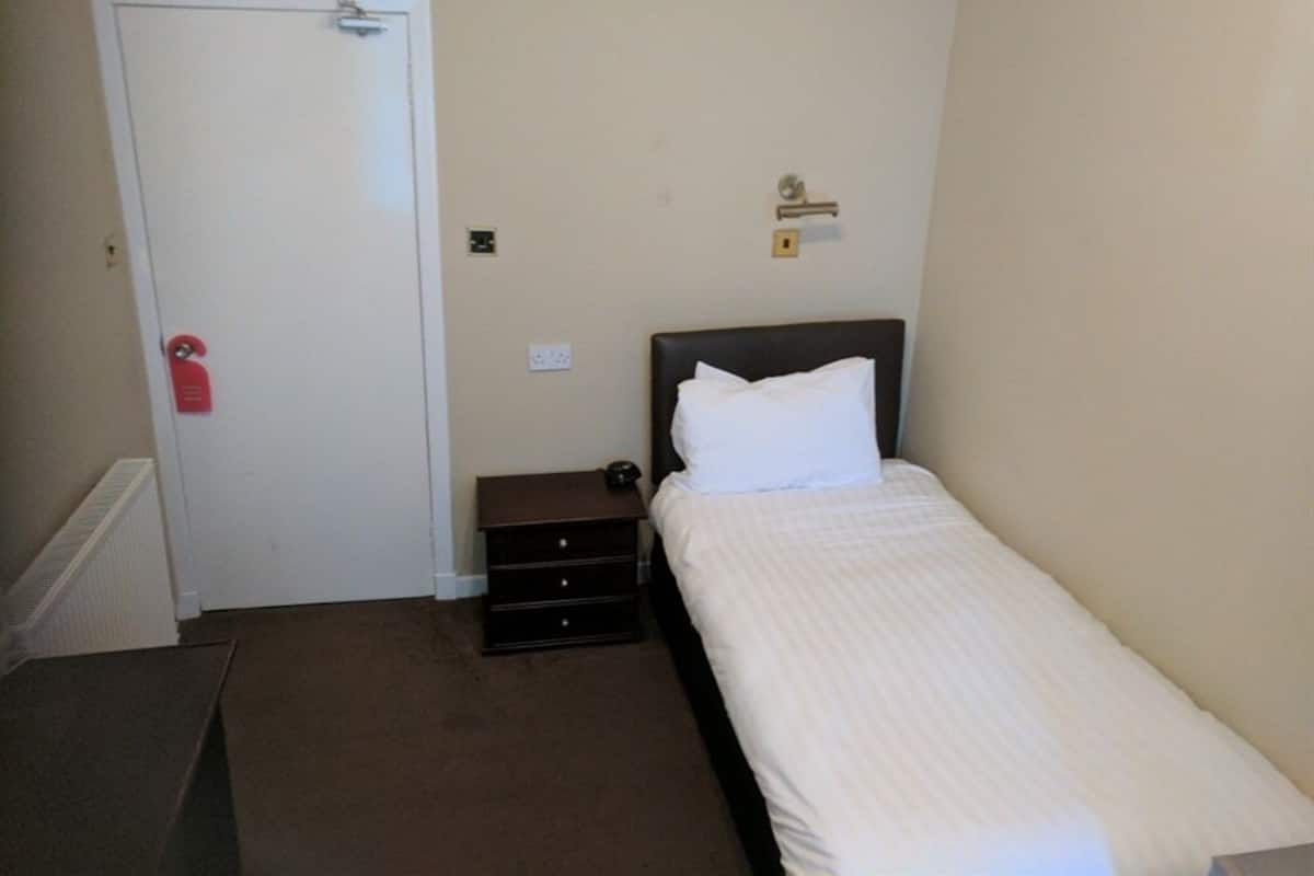 Standard Single Room, Ensuite