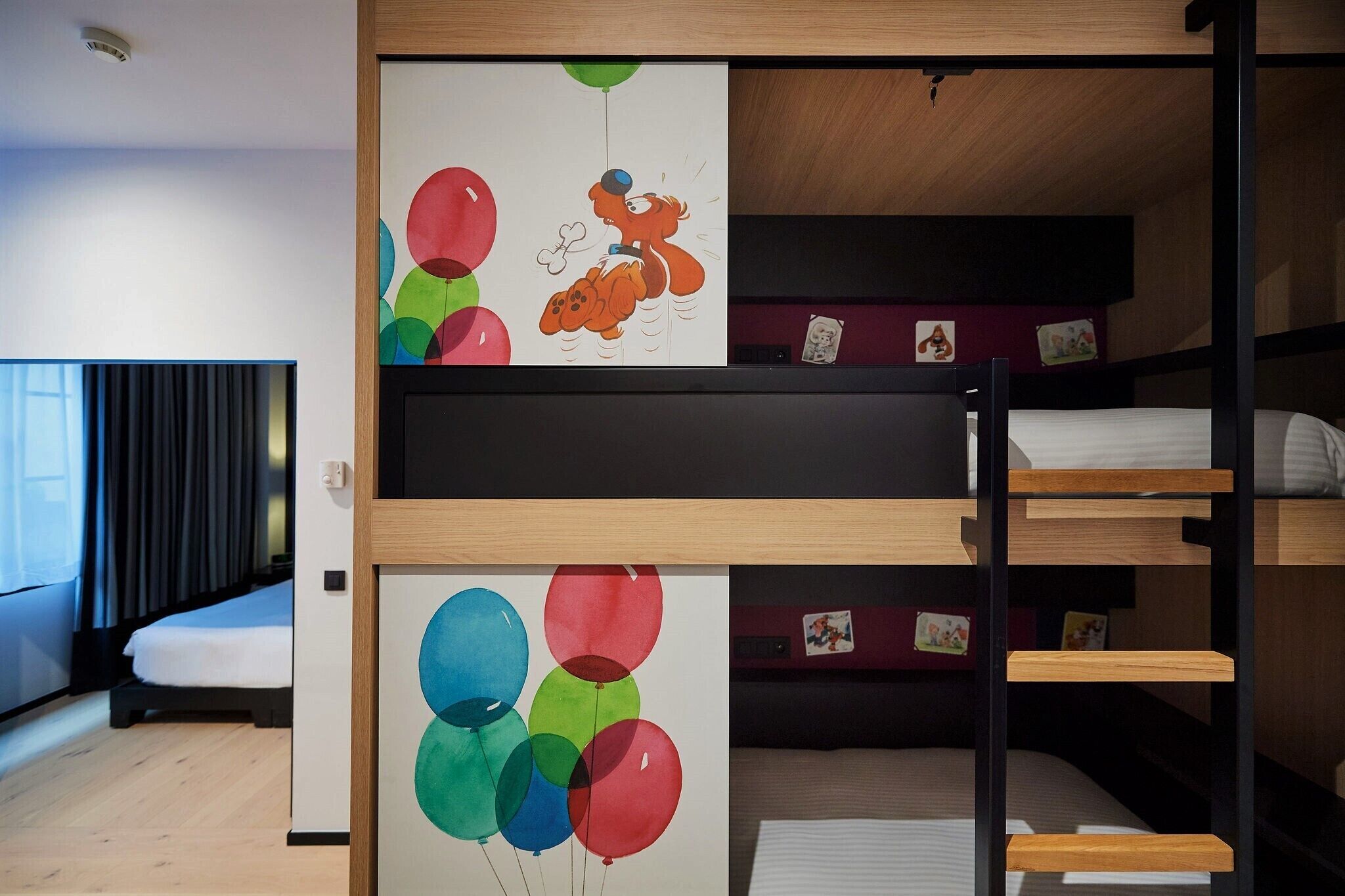 quadruple room (yooma for 4) | premium bedding, desk, soundproofing, free cots/infant beds