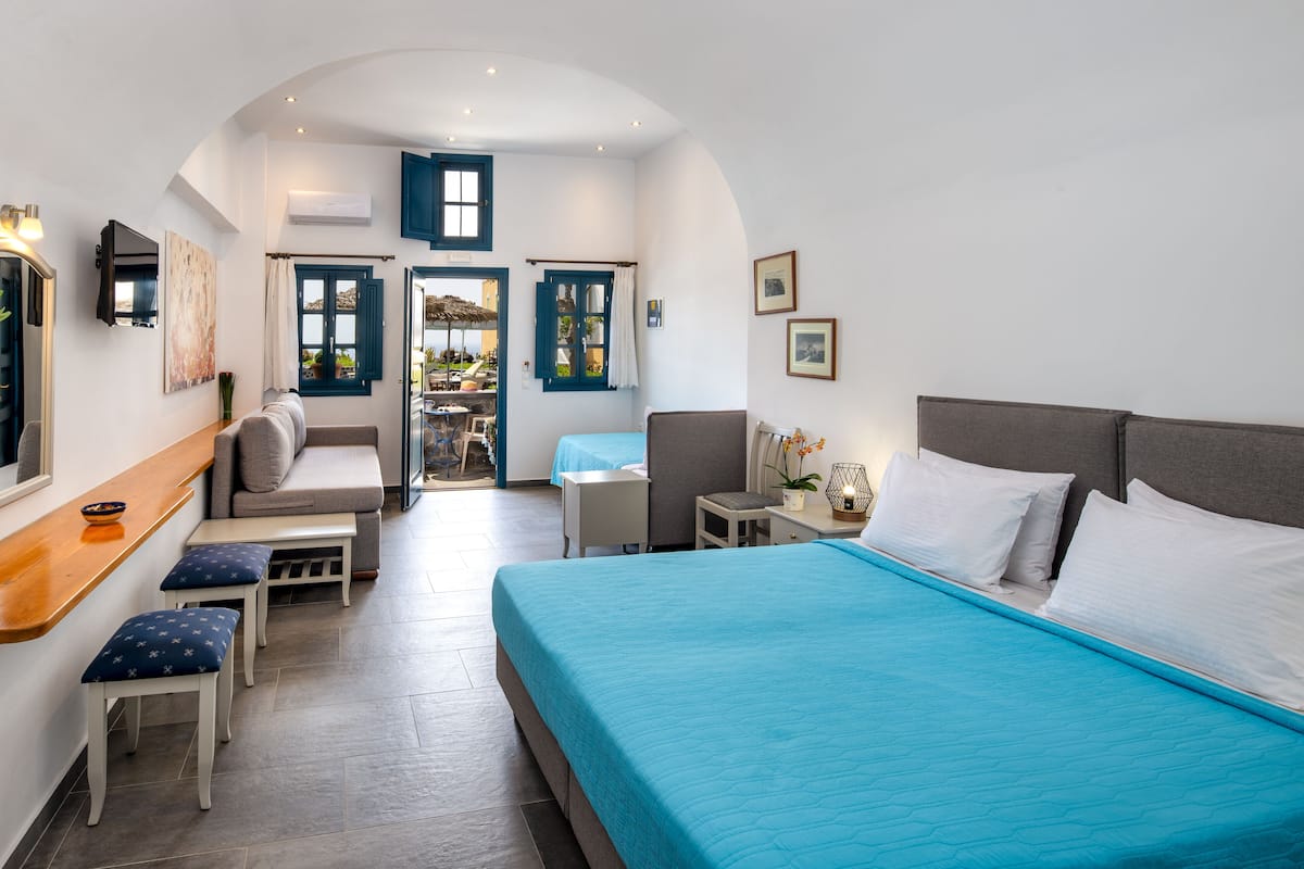 Habitación estándar | Minibar, escritorio, insonorización y tabla de planchar con plancha