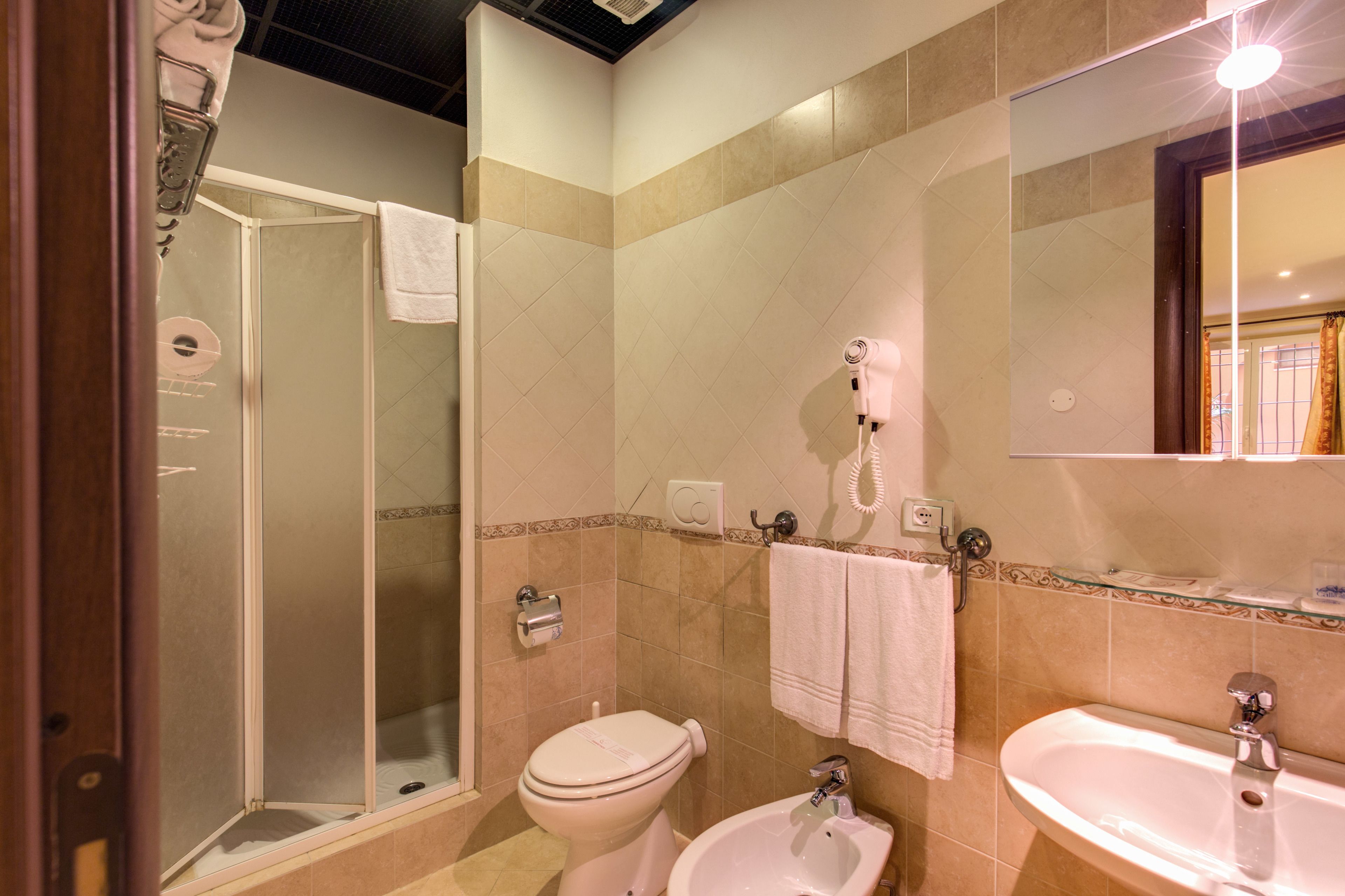 studio, annex building | bathroom | shower, free toiletries, hair dryer, bidet