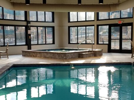 Laurel Point Resort - Image 2