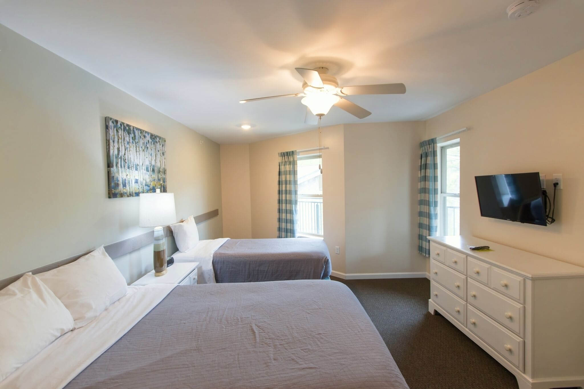 classic room, 2 bedrooms | 2 bedrooms, premium bedding, blackout curtains, iron/ironing board