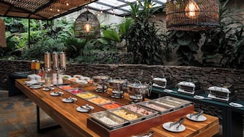 Desayuno buffet incluido todos los dĂas