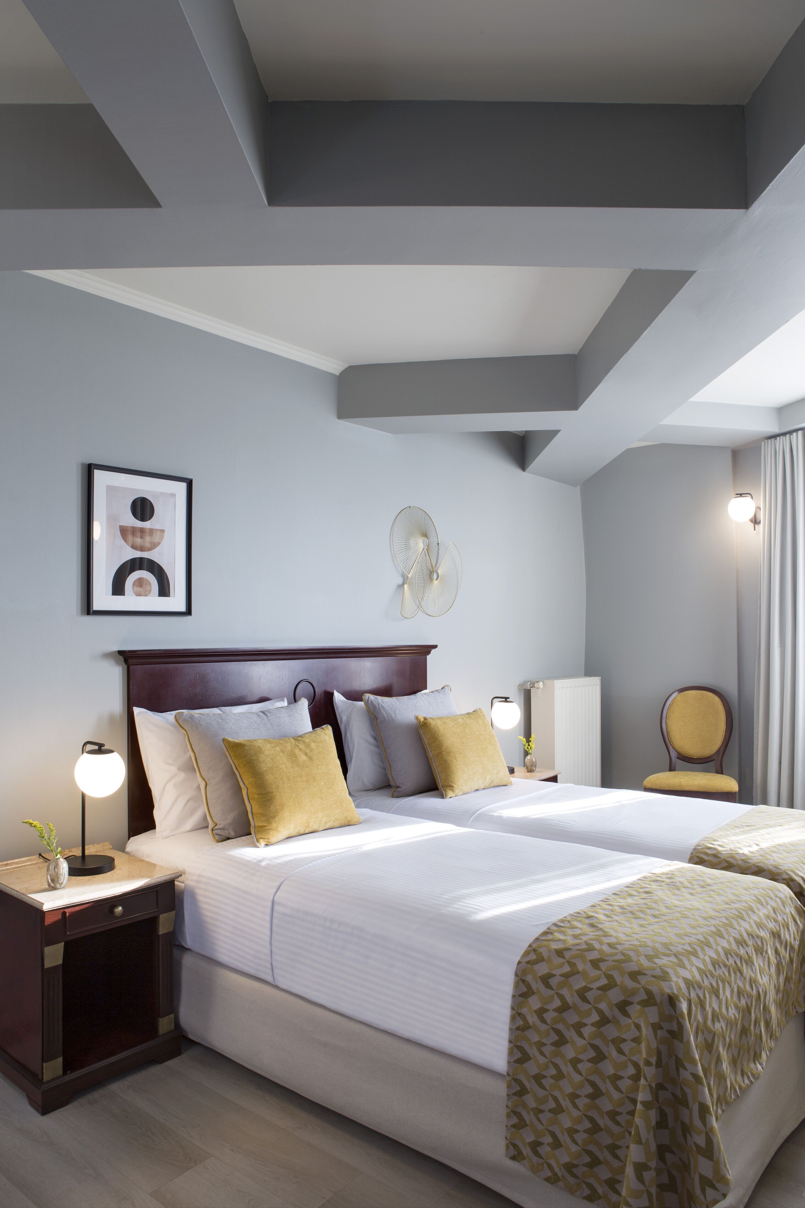 Ropa de cama de alta calidad y minibar 