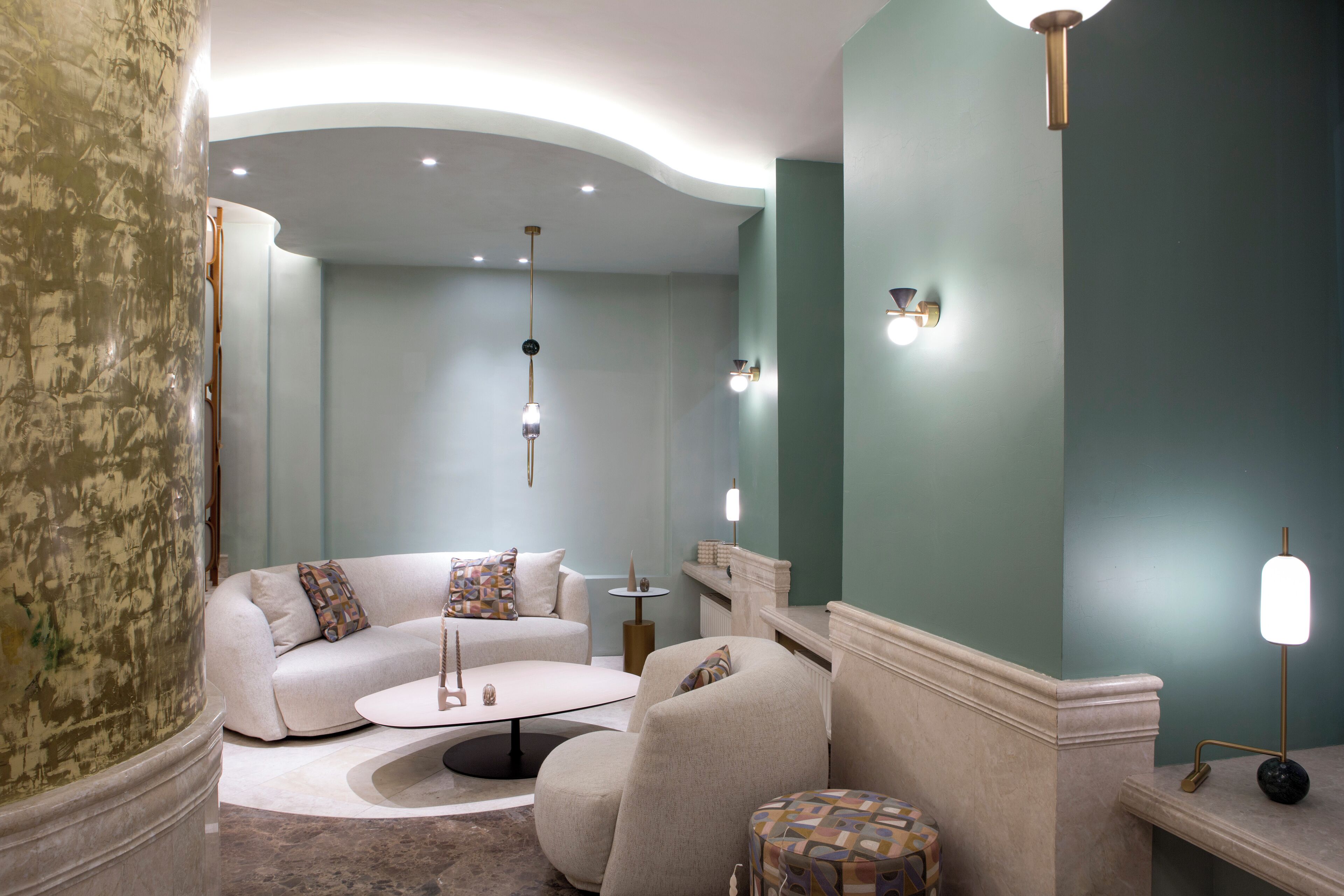 Coin salon dans le hall